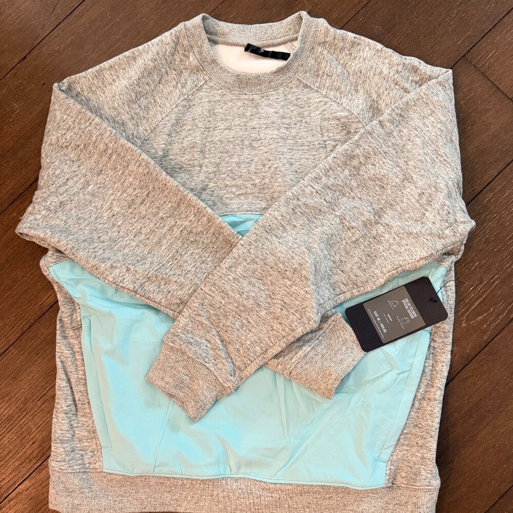 Mens Fabletics Pullover Sweatshirt- Size Medium- Gray NWT